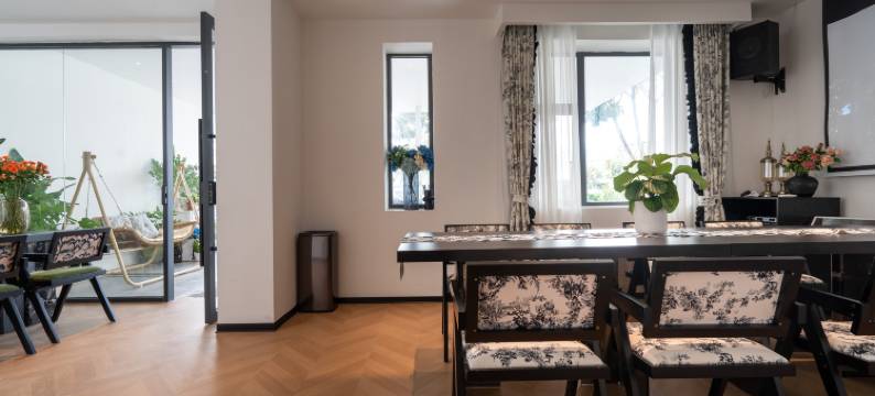 深圳较场尾柒月南风客栈图片