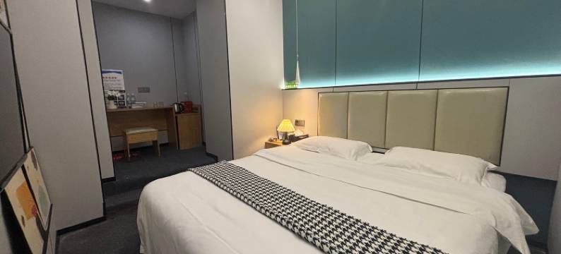 成都生命树主题酒店图片