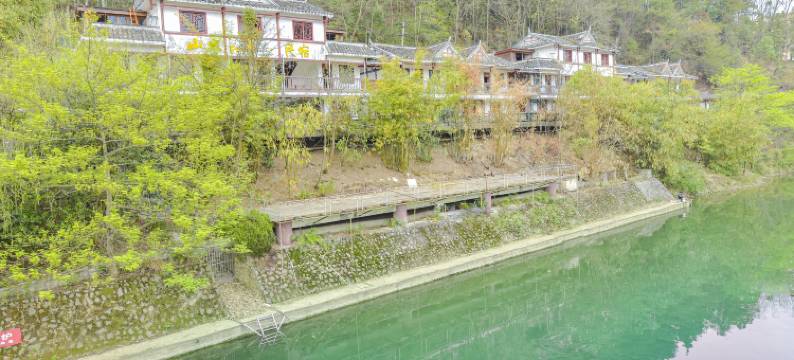 平塘山水印象民宿(莲花公园店)图片