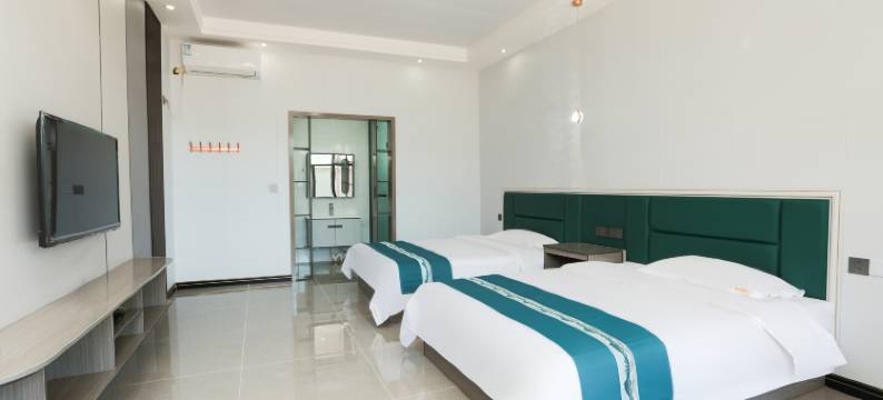 那拉提语畔民宿图片