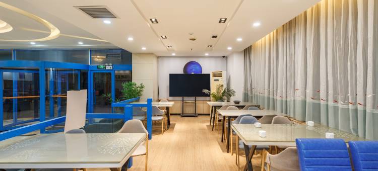 那蓝听海酒店(日照火车站南出站口店)图片