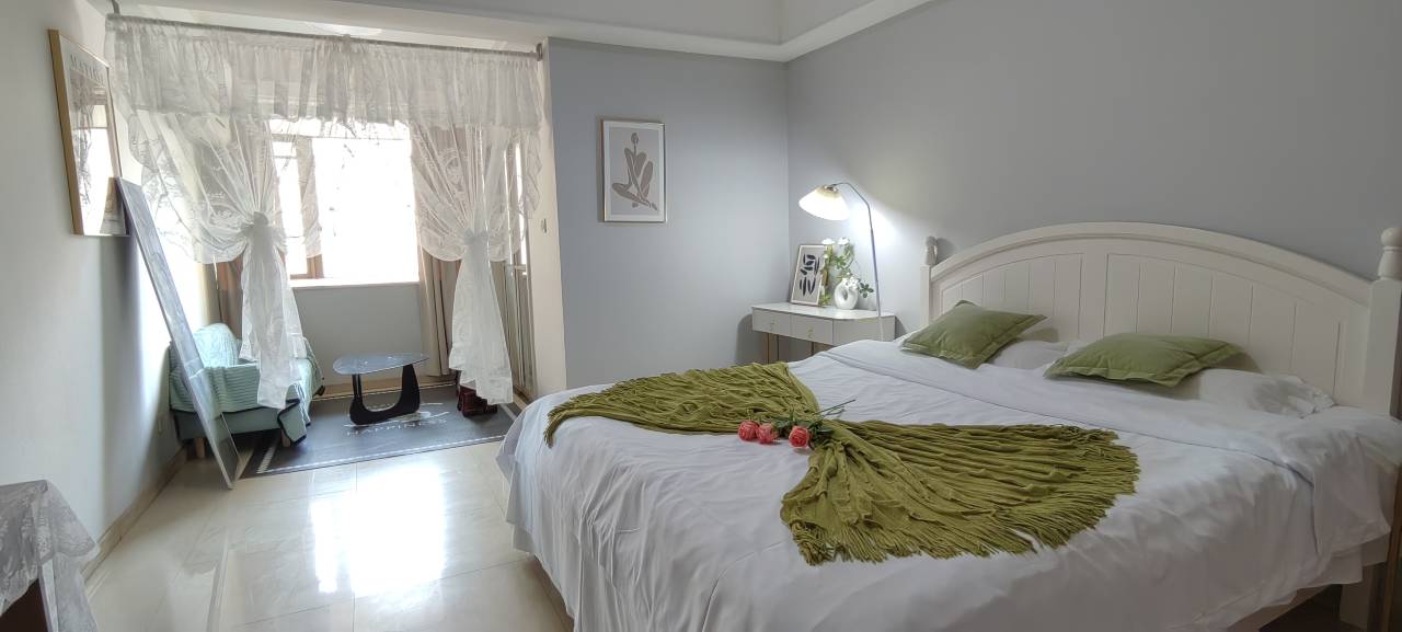 大城观影民宿(东风路正弘城店)