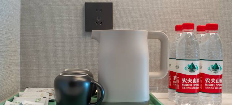 伊美大酒店(那拉提镇店)图片