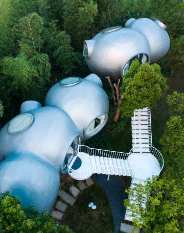 安吉清水谷亲子溪畔星球民宿