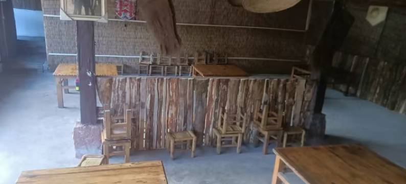 鸿岩家宴农庄图片