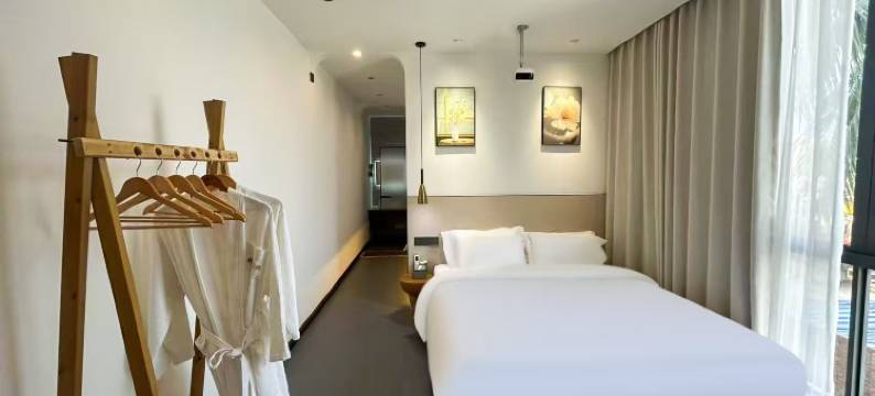 三亚鹿尚云畔民宿(三亚湾凤凰国际机场店)图片