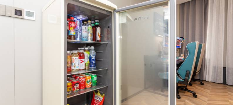 网鱼电竞酒店(上海陆家嘴滨江中心世博店)图片