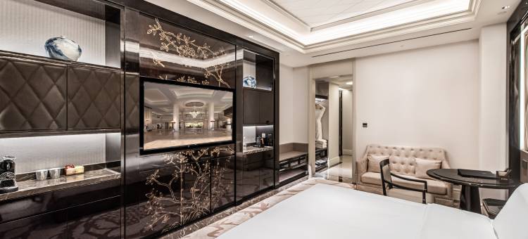 墨脱紫韵春天酒店(莲花公园店)图片