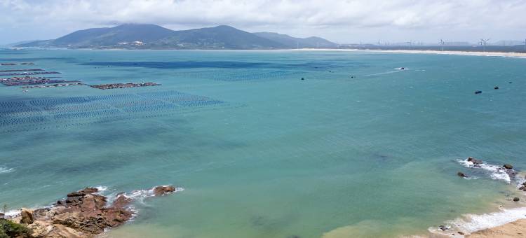 平潭白沙蓝鲸·Blue Whale一线海景泳池度假美宿(北部生态廊道店)图片