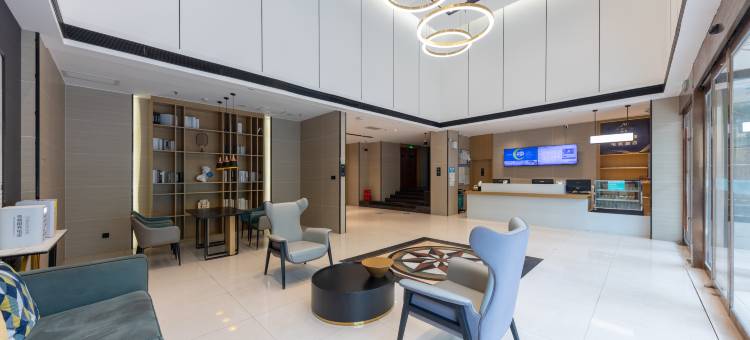 城市便捷酒店(邵阳高铁站江北广场店)图片