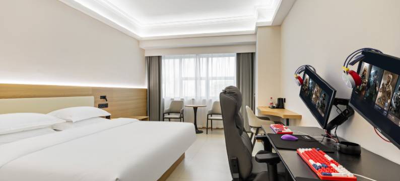 Skyline电竞民宿(常州南大街吾悦广场店)图片