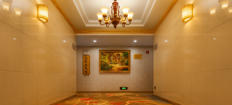 重庆迪隆酒店(沙坪坝高铁站三峡广场店)图片