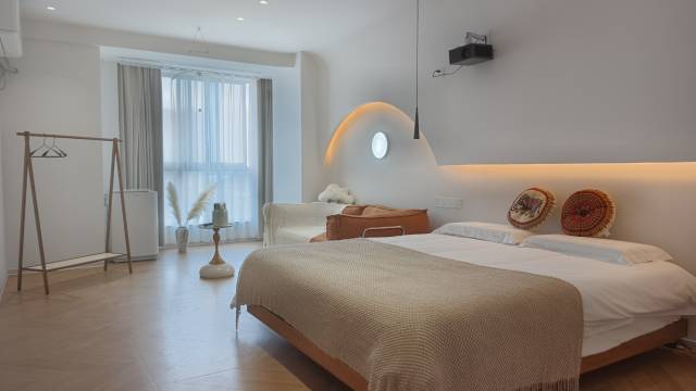 元舍智能民宿(开封博物馆店)