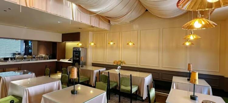 里屋轻住酒店(绵阳西南科技大学青义店)图片