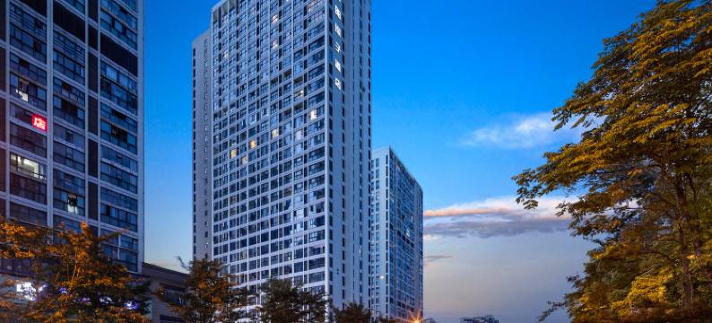 高空观景猴子酒店(贵阳观山湖奥体匹克体育中心店)图片