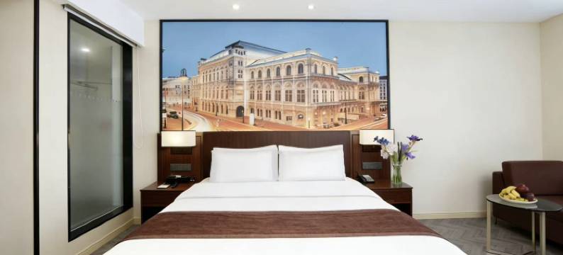 维也纳国际酒店(南京六合万达金宁广场店)图片