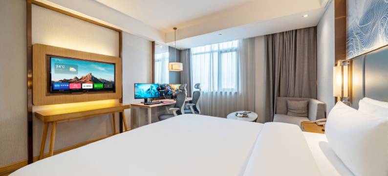 竞族·炽锋电竞酒店(泰兴吾悦广场济川北路店)图片