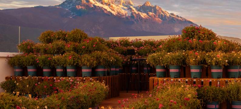 雪山来信·日照金山｜云境私汤雪山全景度假美宿(白沙古镇店)图片