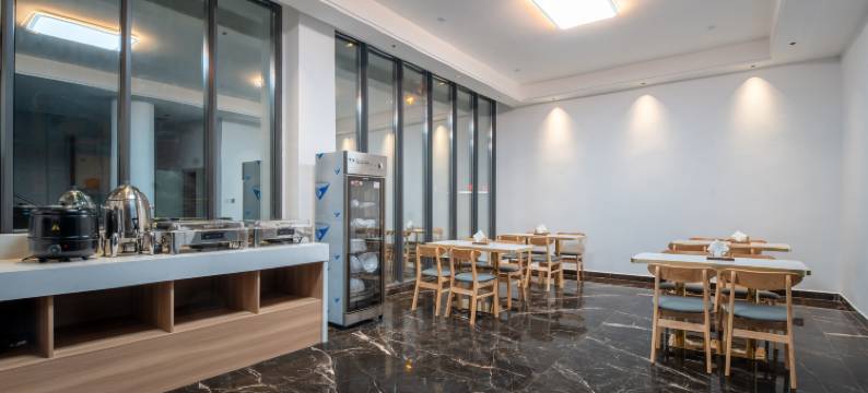 雅云酒店(生源时代广场店)图片