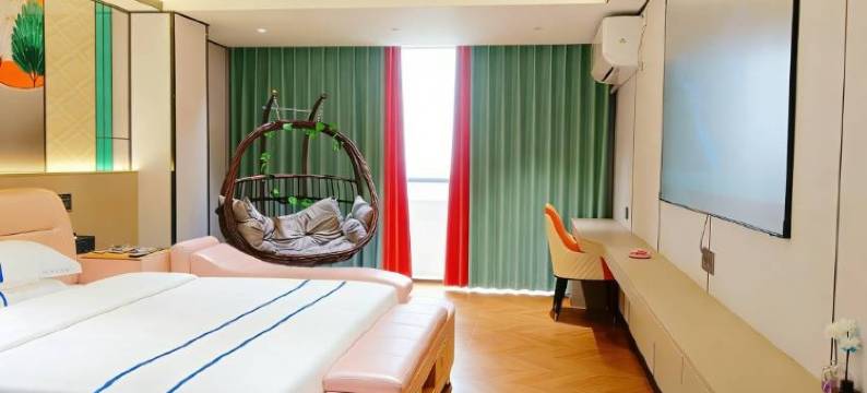 柏程智享酒店(临高车站城市购物公园店)图片