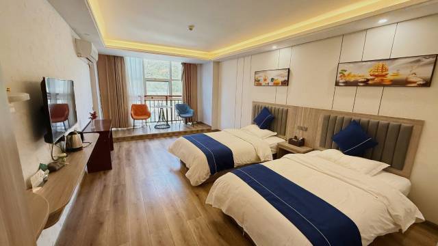 镇巴兰岸上岛酒店