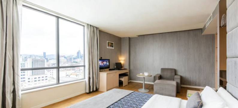 石狮泉贵大酒店(市政府德辉广场店)图片