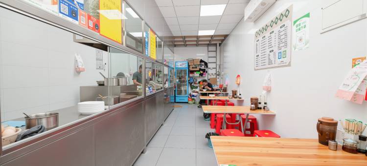 颐湾公寓(汕尾城区高铁站店)图片