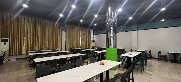 铂曼酒店(焦作解放中路体育馆店)图片