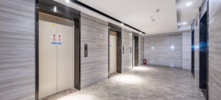 尖峰·悦电竞酒店(西安汉城南路地铁站店)图片