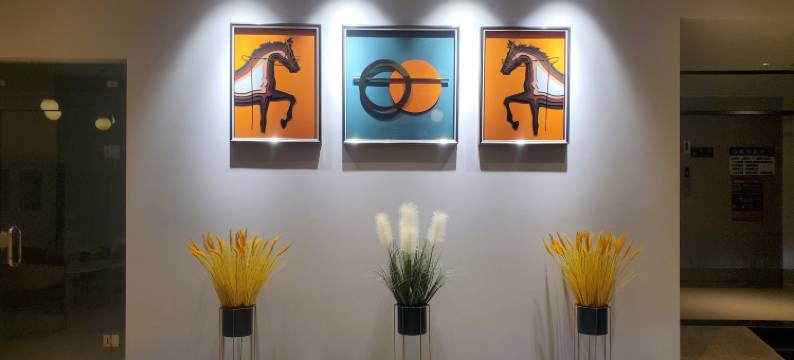 四海一家酒店(华中光彩大市场天润汽车城店)图片