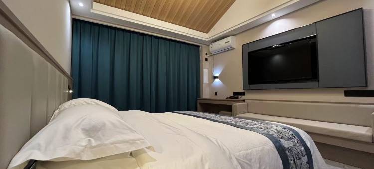 柚见精品酒店(巴彦淖尔高铁站店)图片