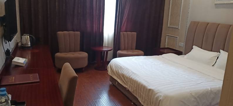 屏山聚贤山庄图片