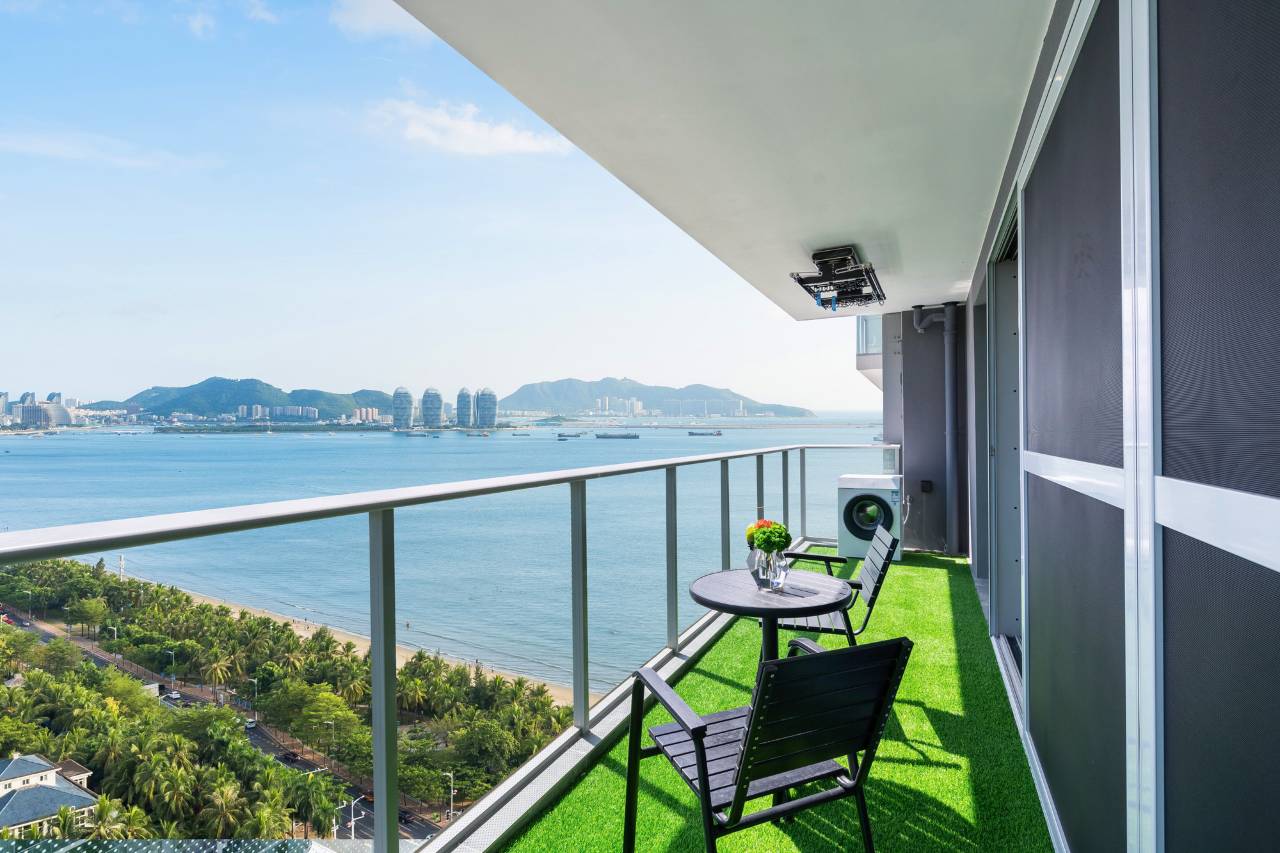 蔚莱海景酒店(三亚湾椰梦长廊凤凰机场店)图片