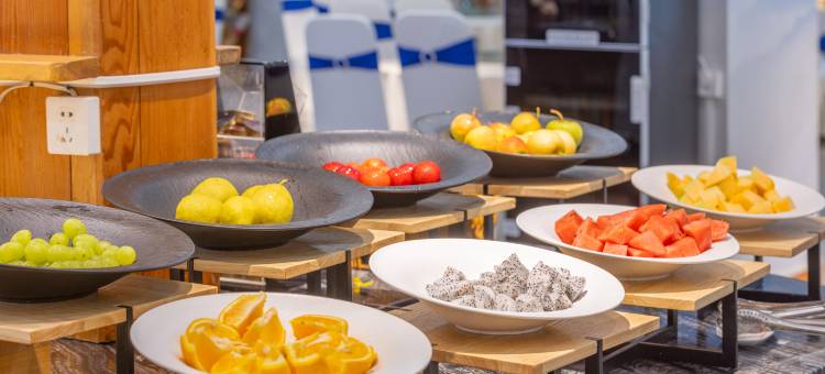 书香世家酒店(济南高新万达会展中心店)图片