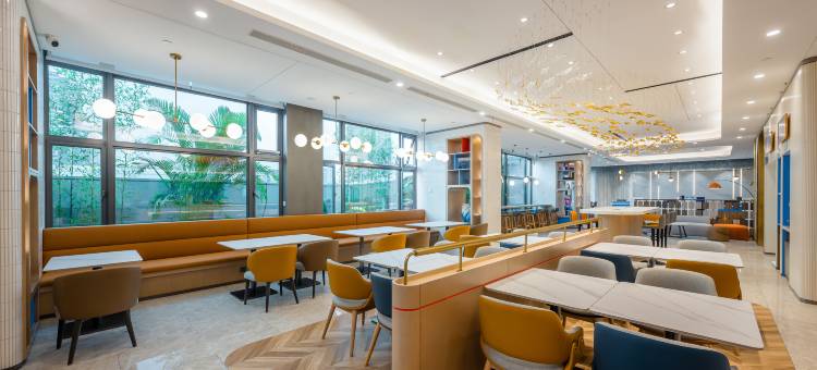 江门东站嘉华广场智选假日酒店图片