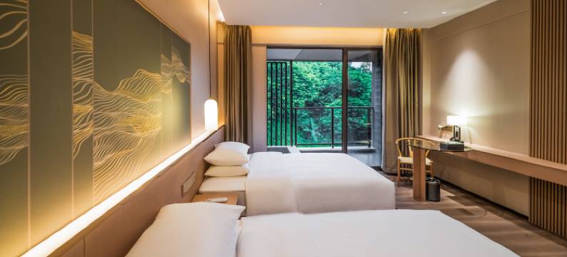 清远佛冈药王谷汤泉康养酒店图片