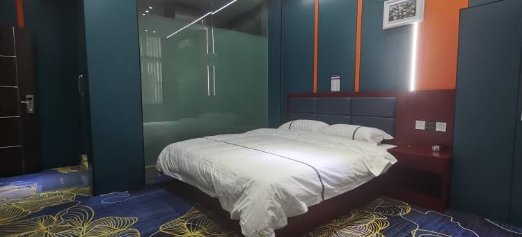 天顺智能宾馆(宾县政府店)图片