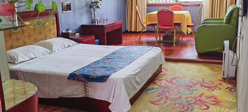 京山五叶红酒店图片