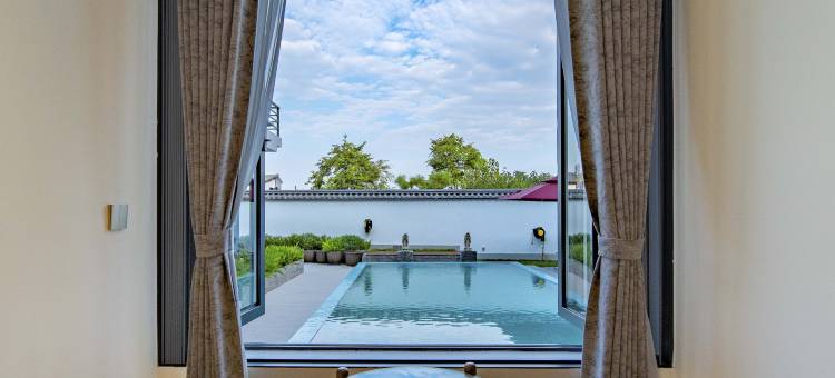 朝日闲云海景美宿(大理洱海龙龛码头观景台店)图片