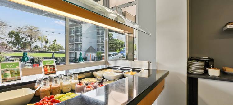 汉密尔顿哈特兰大使酒店(Heartland Ambassador Hotel Hamilton)图片