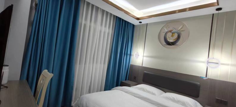 友逸佳快捷酒店(雅安廊桥店)图片