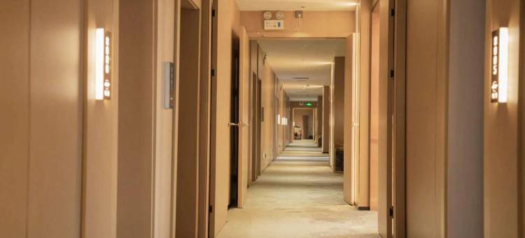 卢氏悦海酒店图片