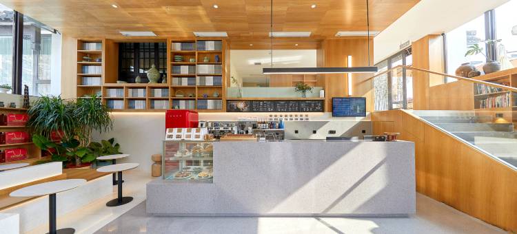 云馨·河畔酒店(南京夫子庙地铁站平江府路店)图片