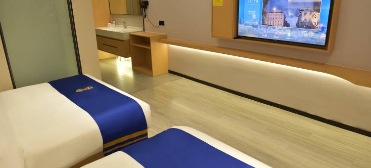 文县速8酒店(滨江学府店)图片