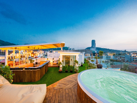 拉维斯塔芭东酒店