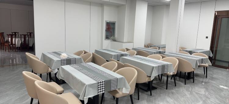 纽宾凯尚居酒店(襄州政务中心二汽基地店)图片