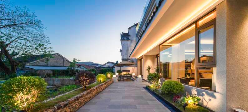 逸居·禅意星空轻奢亲子度假庭院民宿(九华山游客换乘中心店)图片