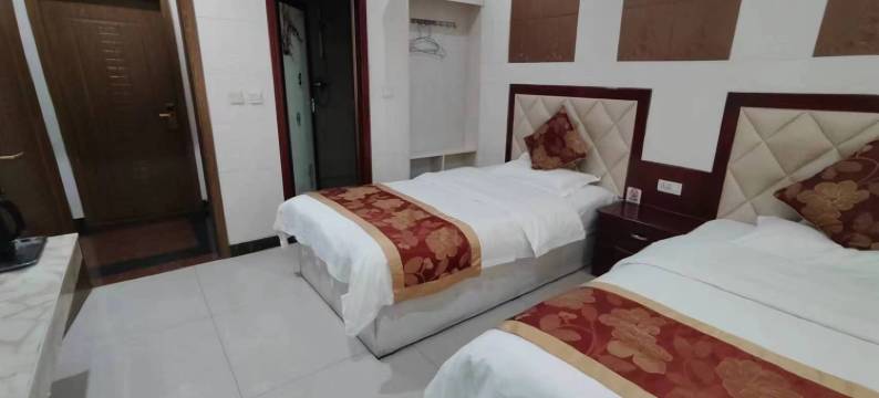 佛坪依山宾馆图片