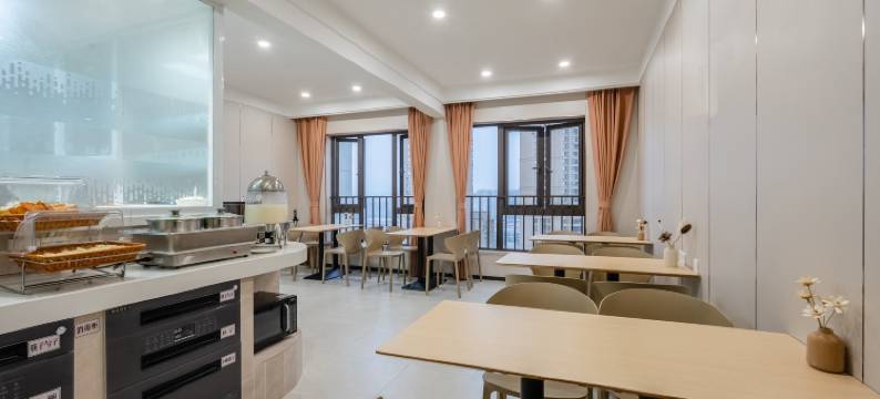 昆明亦曼时光酒店(龙泉路财经大学店)图片