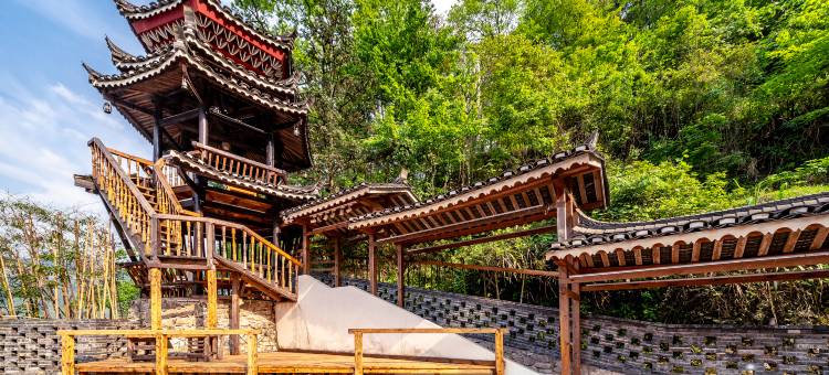 苗镜隐山别院(西江千户苗寨观景台店)图片